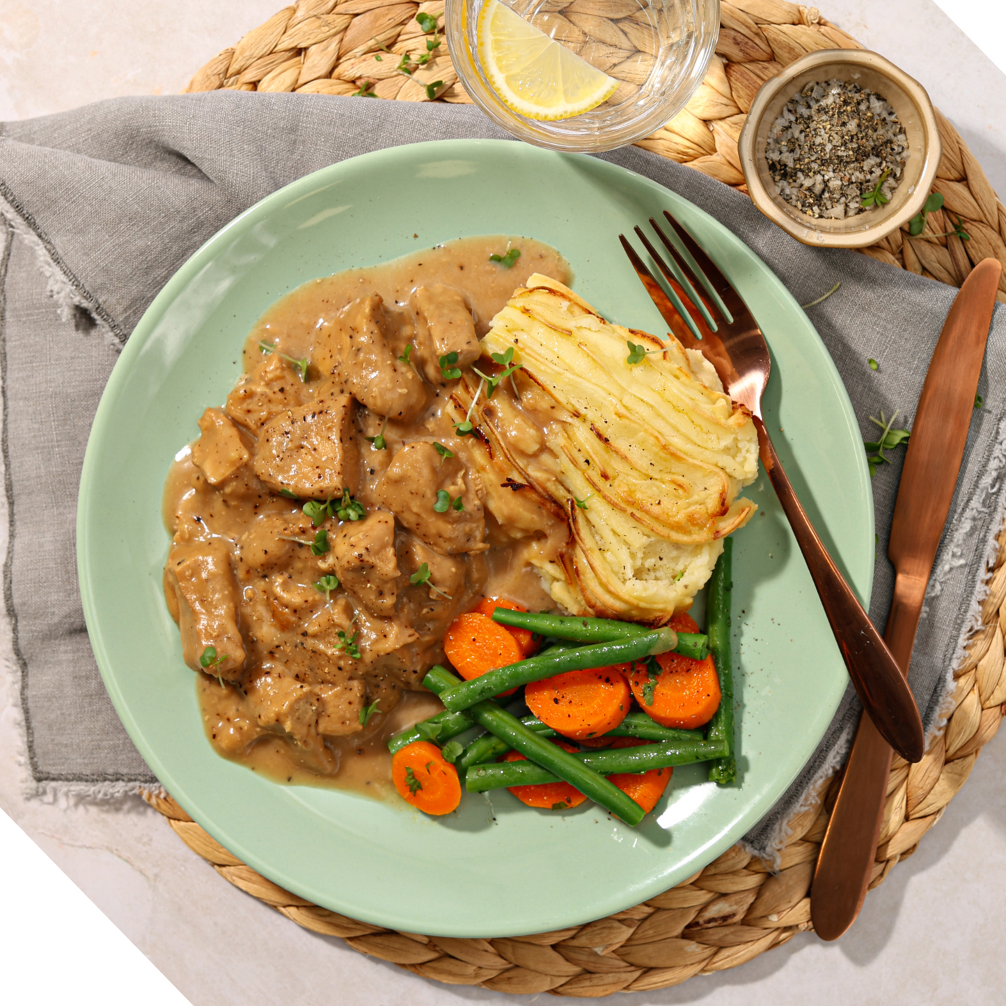 Oven Roast Chicken Fillet and Mash - 400g